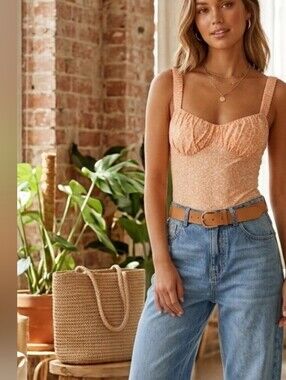 Beautiful Lani the Label Floral Bodysuit ✨ M